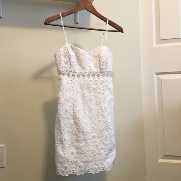Lilly Pulitzer Dresses & Skirts - Lilly pulitzer sheena white eyelet lace dress